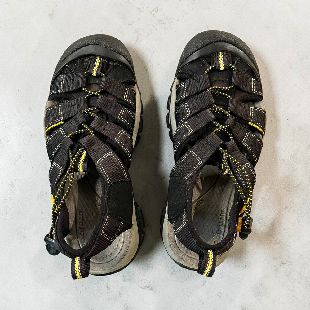 KEEN Newport H2 Womens Fisherman Closed Toe Sandals Black Yellow US 7 1001907